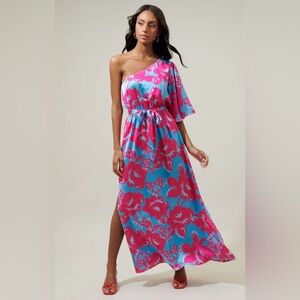 NWT Sugarlips Mahalo Floral Meara One Shoulder Satin Maxi Dress Size S